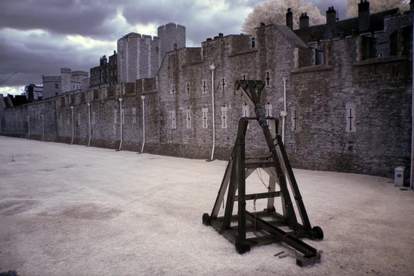 Battle catapult in The Tower of London, medieval castle and pris
