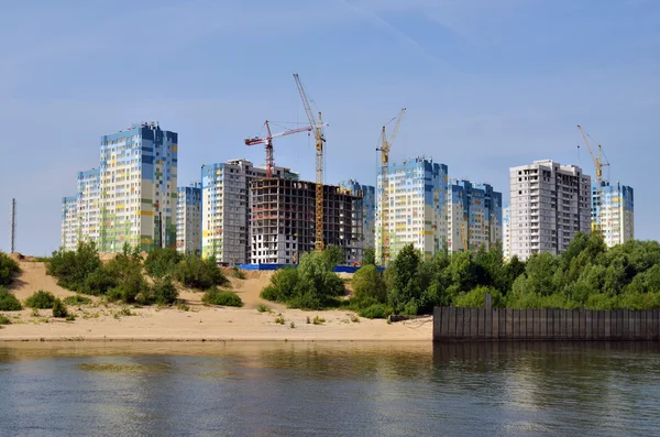 Block of flats and buildings under construction
