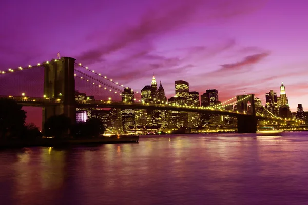 Brooklyn Bridge and Manhattan at sunset, New York