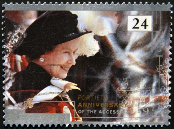 UNITED KINGDOM - CIRCA 1992: A stamp printed in England, is dedicated to the 40th anniversary of accession, shows Queen Elizabeth II, circa 1992