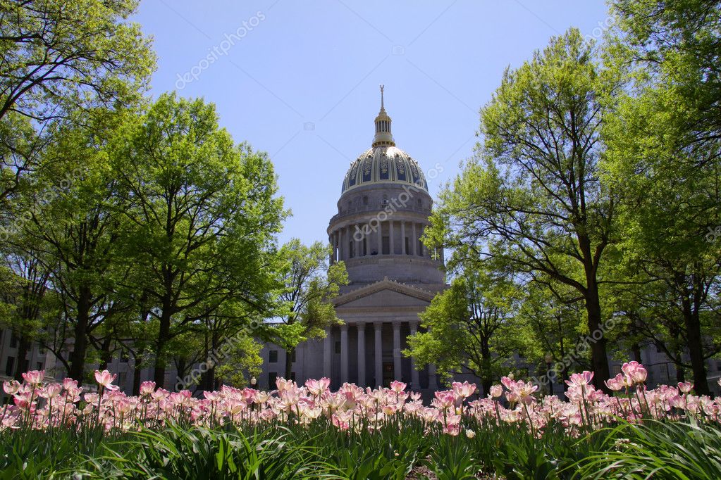 Hauptstadt von West virginia — Stockfoto © snehitdesign 9095632