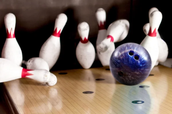 Hitting a bowling strike