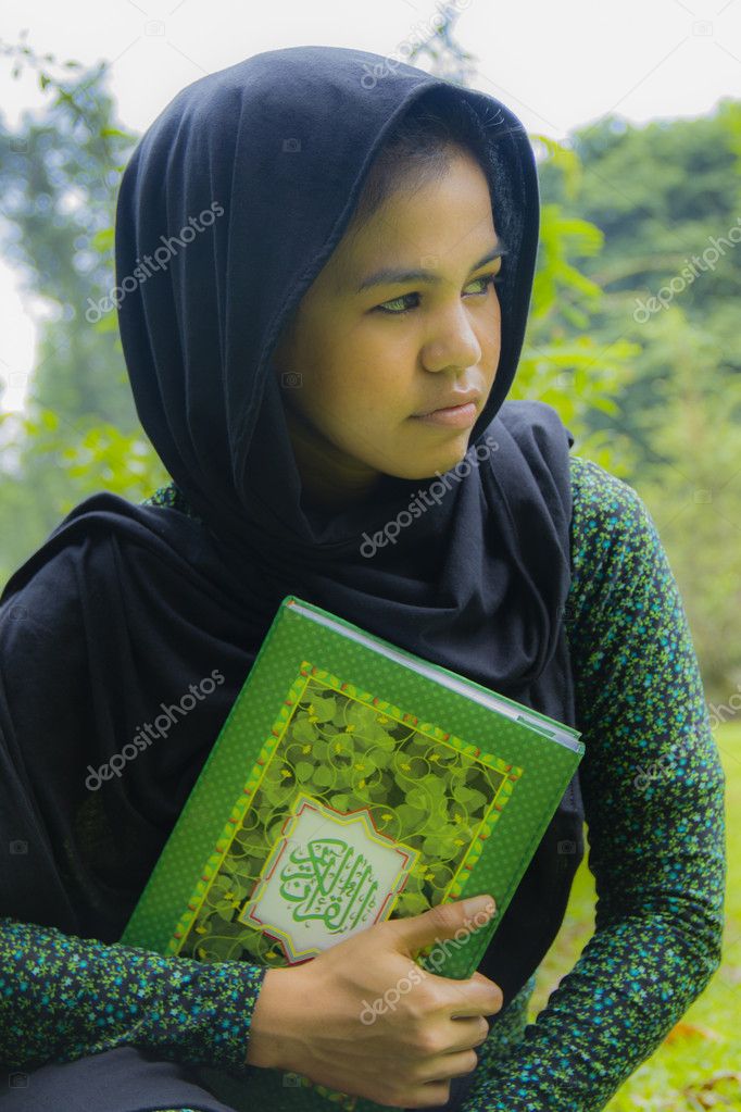 Quran Girl