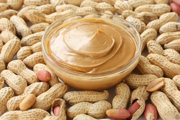 Peanuts & peanut butter