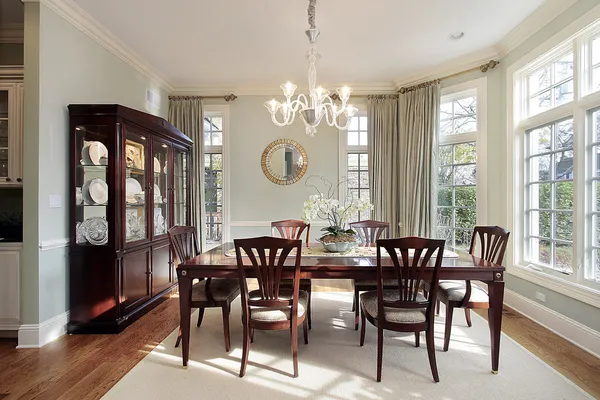 Dining room with bay windows