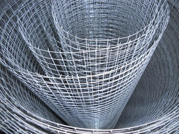 The metal mesh. Roll.