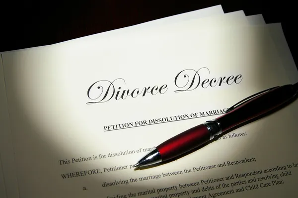 Divorce decree — Stock Photo #9321822