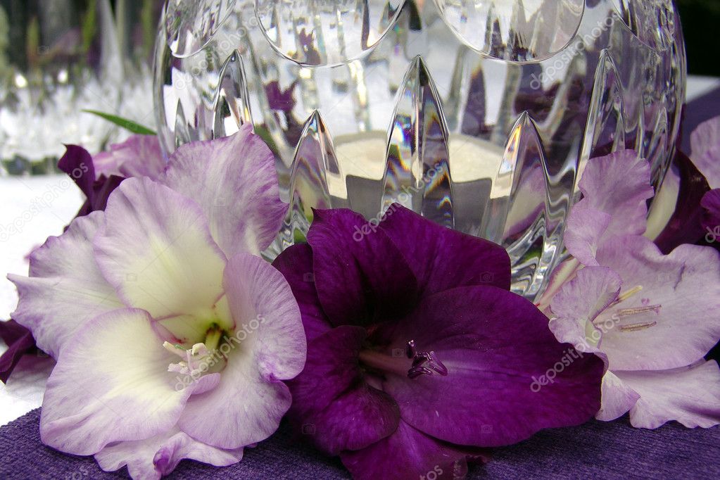 Table decoration with gladiolus. To the romantic rendezvous ...