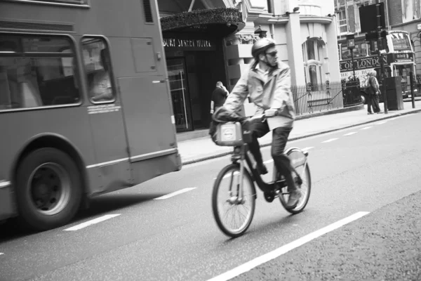 London's bicycle sharing scheme