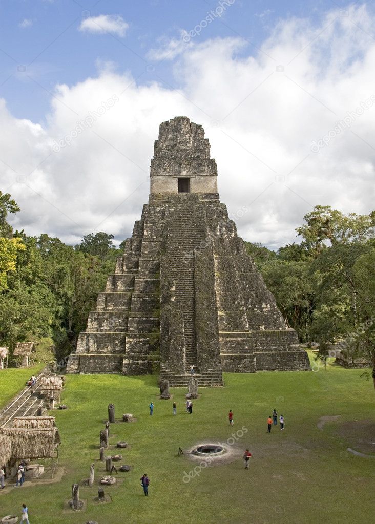 pyramid tikal