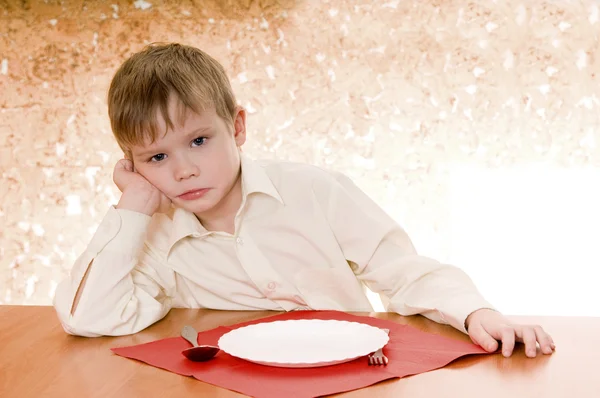 Nachdenkliches Kind — Stockfoto