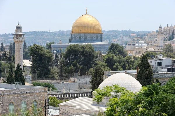 Tempelberg, uitzicht vanaf de muren van Jeruzalem. — Stockfoto