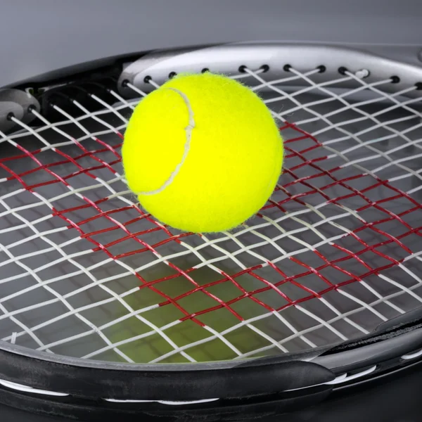 Yeni tenis topu — Stok fotoğraf