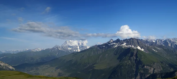 Panorama Sommer-Kaukasus — Stockfoto