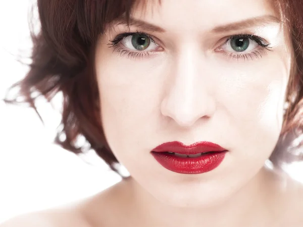 Piros rúzs. Szépség fehér nő portré — Stock Fotó
