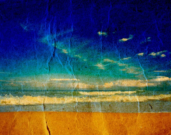 Deniz plaj üzerinde mavi gökyüzü — Stok fotoğraf
