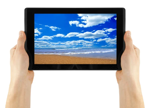Tabletta számítógép izolált egy kézzel a fehér hátterű — Stock Fotó