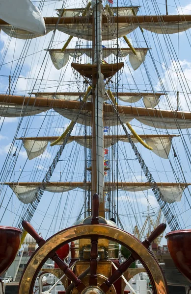Velha roda do navio — Fotografia de Stock