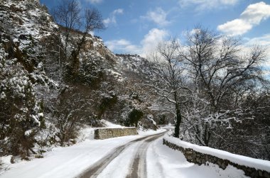 Dağ yolu