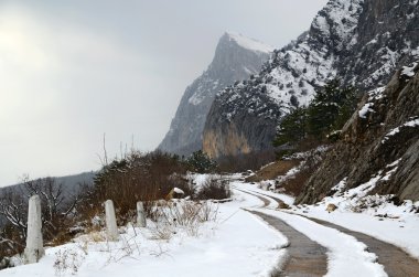 Dağ yolu