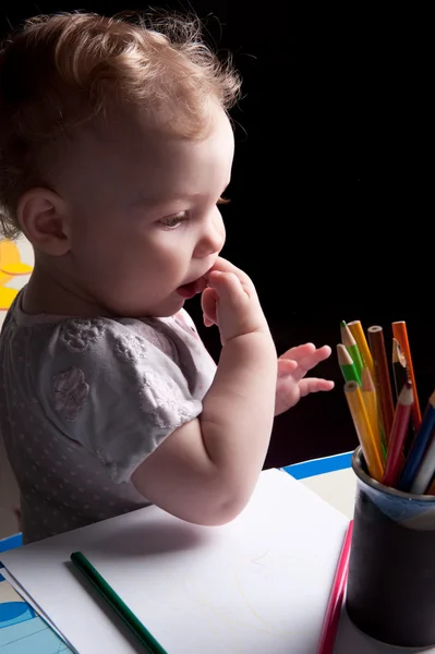 Baby drawing with pencils — Stock Photo, Image