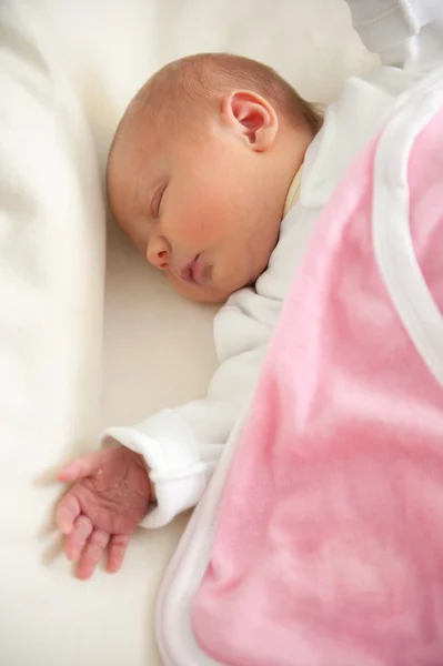 Schlafendes Baby — Stockfoto