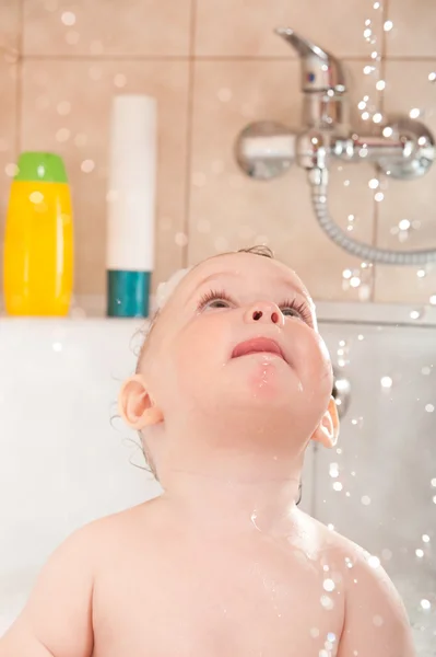 Child bathing — Stock fotografie