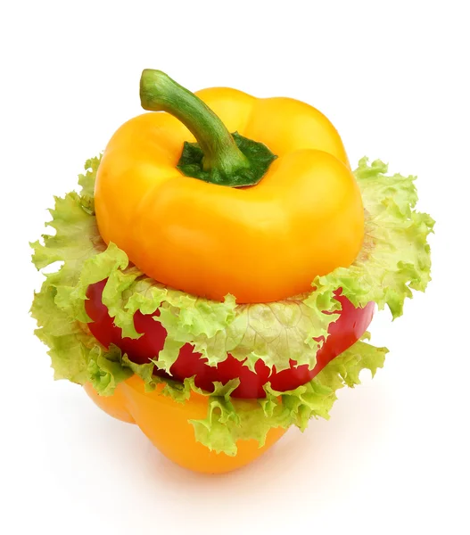Sweet pepper with lettuce — Stock Photo, Image