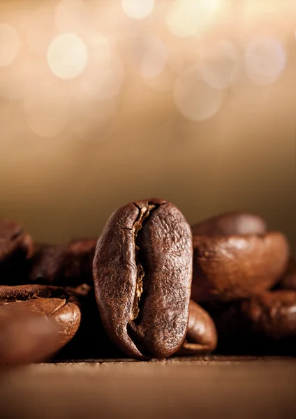 Coffee beans with bokeh — Stockfoto
