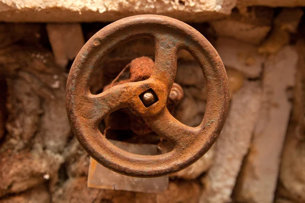 Rusty valve — Stock Photo, Image