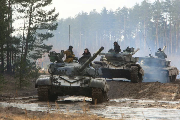 Tanks 1 — Stock Photo, Image