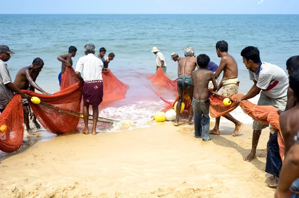 Sri Lankan fishermans — Stock Photo, Image