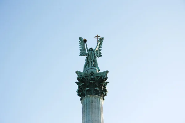 Detalhe da estátua do Arcanjo Gabriel — Fotografia de Stock