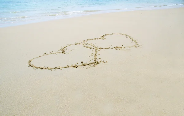 หัวใจที่วาดด้วยทราย — ภาพถ่ายสต็อก