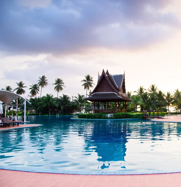 Swimming pool in thailand — Stock Photo, Image