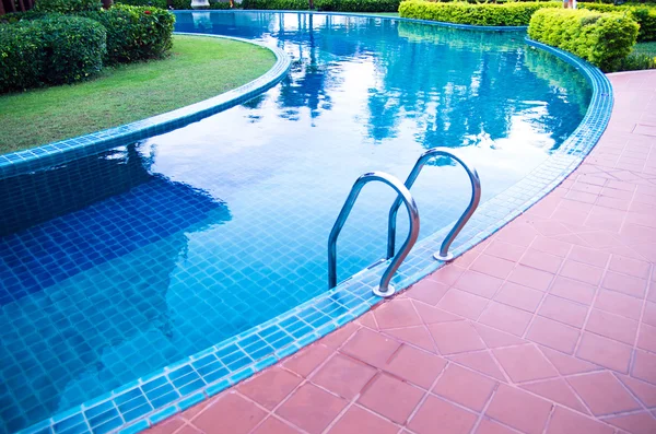 Pool in thailand — Stock Photo, Image