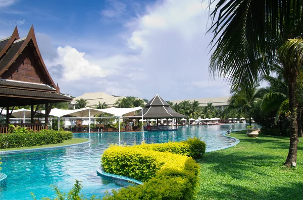 Schwimmbad in Thailand — Stockfoto