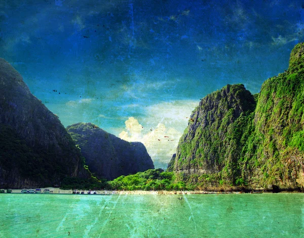 Maya Phi phi leh bay