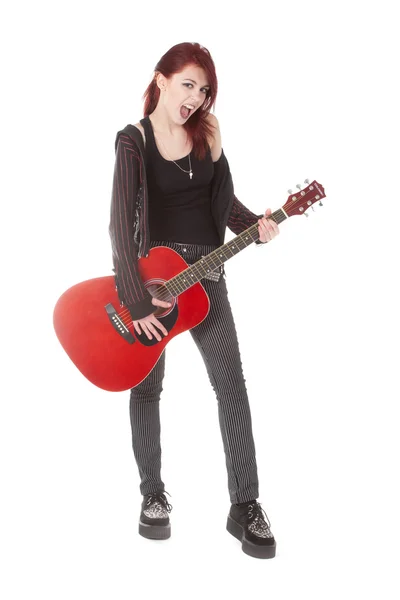 Menina não conformista com guitarra — Fotografia de Stock