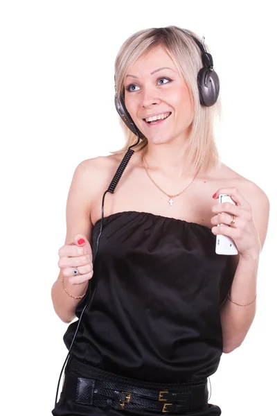 여자는 음악 듣기 — 스톡 사진