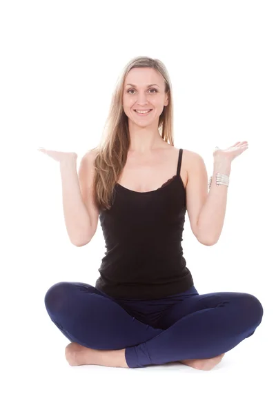La imagen de una chica que practica yoga — Foto de Stock