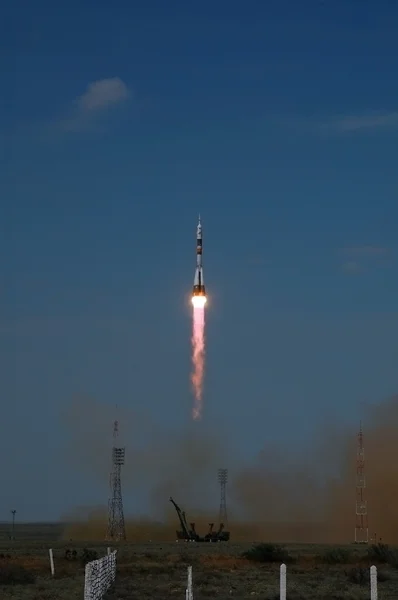 バイコヌール宇宙基地からソユーズ tma 15 打ち上げ — ストック写真