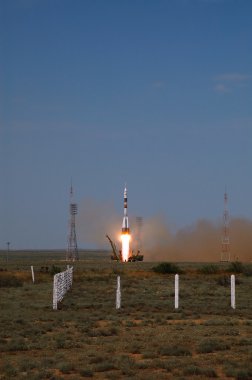 Soyuz TMA-15 Spacecraft Launch clipart