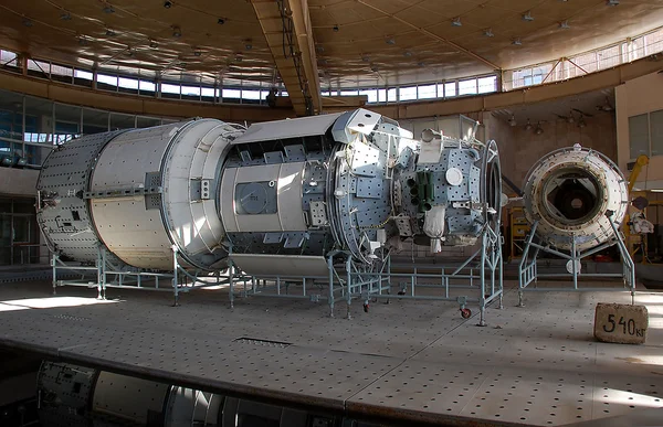 Makieta rosyjski segmentu międzynarodowej stacji kosmicznej w gwiazda c — Zdjęcie stockowe