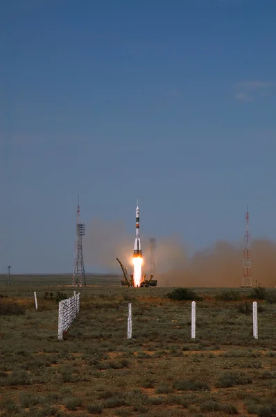 Sojuz tma-15 rymdfarkoster lanseringen — Stockfoto