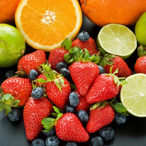 Плоди та ягоди — стокове фото