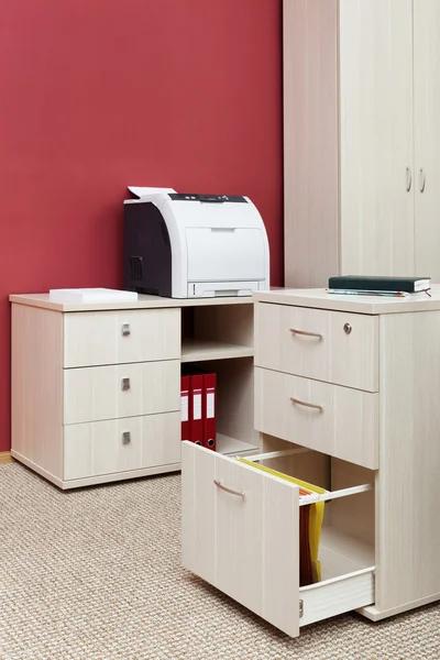 Printer in een moderne kantoor — Stockfoto