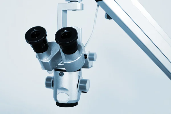 Microscópio para pesquisas médicas — Fotografia de Stock