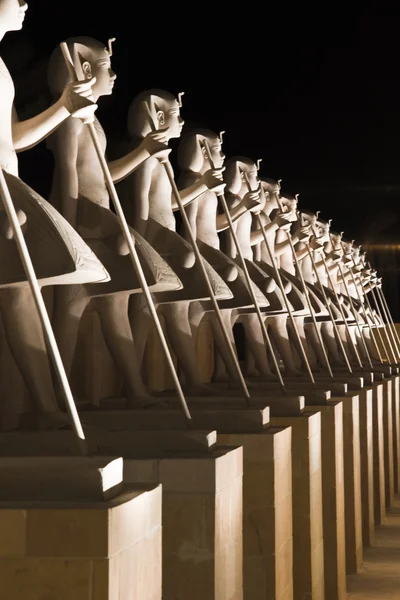 Ägyptische Statuen — Stockfoto
