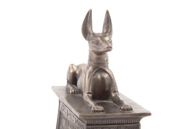 Mısır tanrısı Anubis